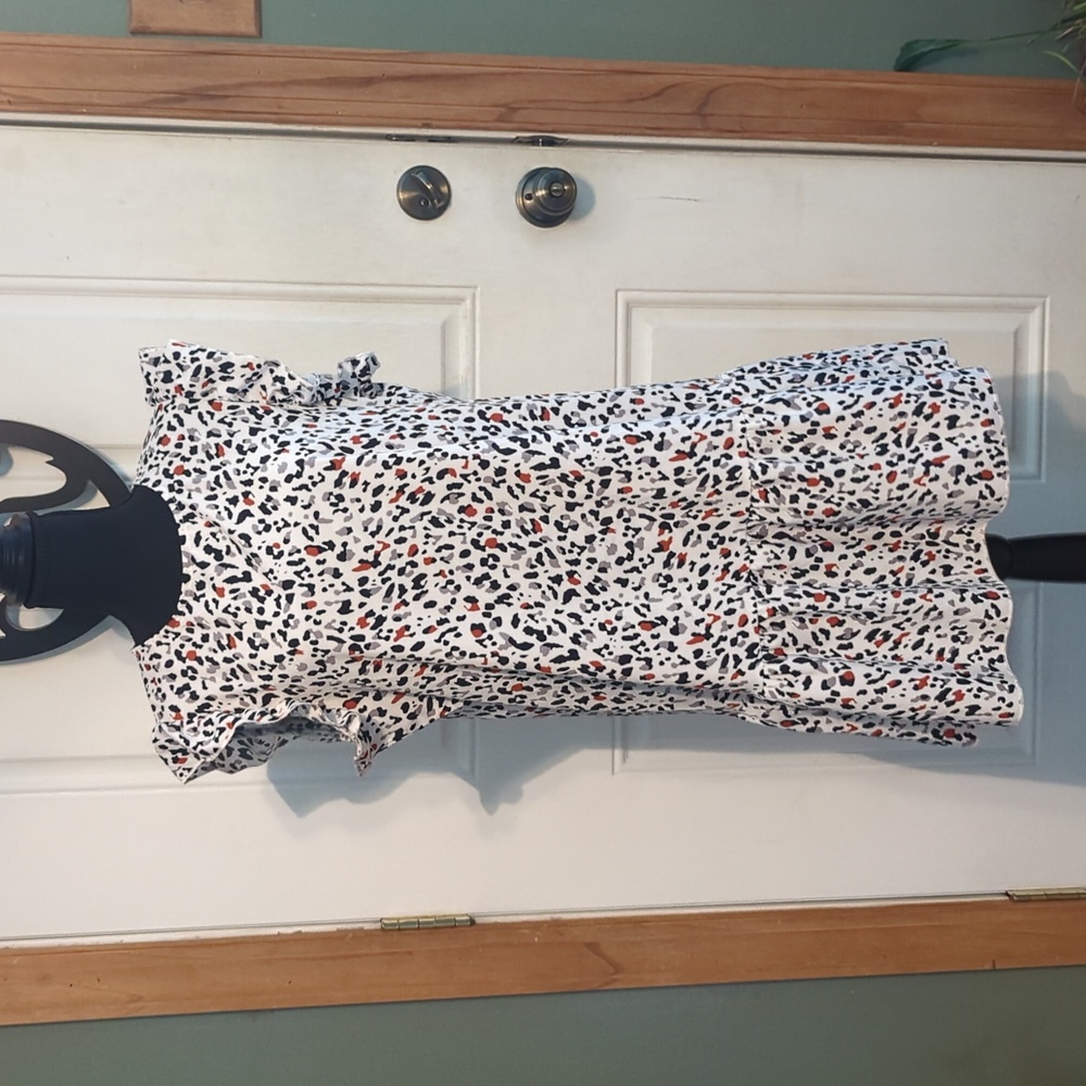 Leopard print mini dress size med